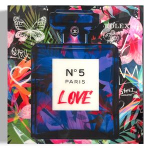 Paul Thierry „Chanel Love Blue“ – Mischtechnik auf Leinwand mit Chanel No. 5 Flakon in Blau