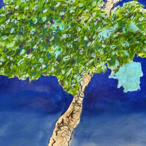 Abstrakter Baum mit grüner Krone und beigem Stamm auf tiefblauem Grund