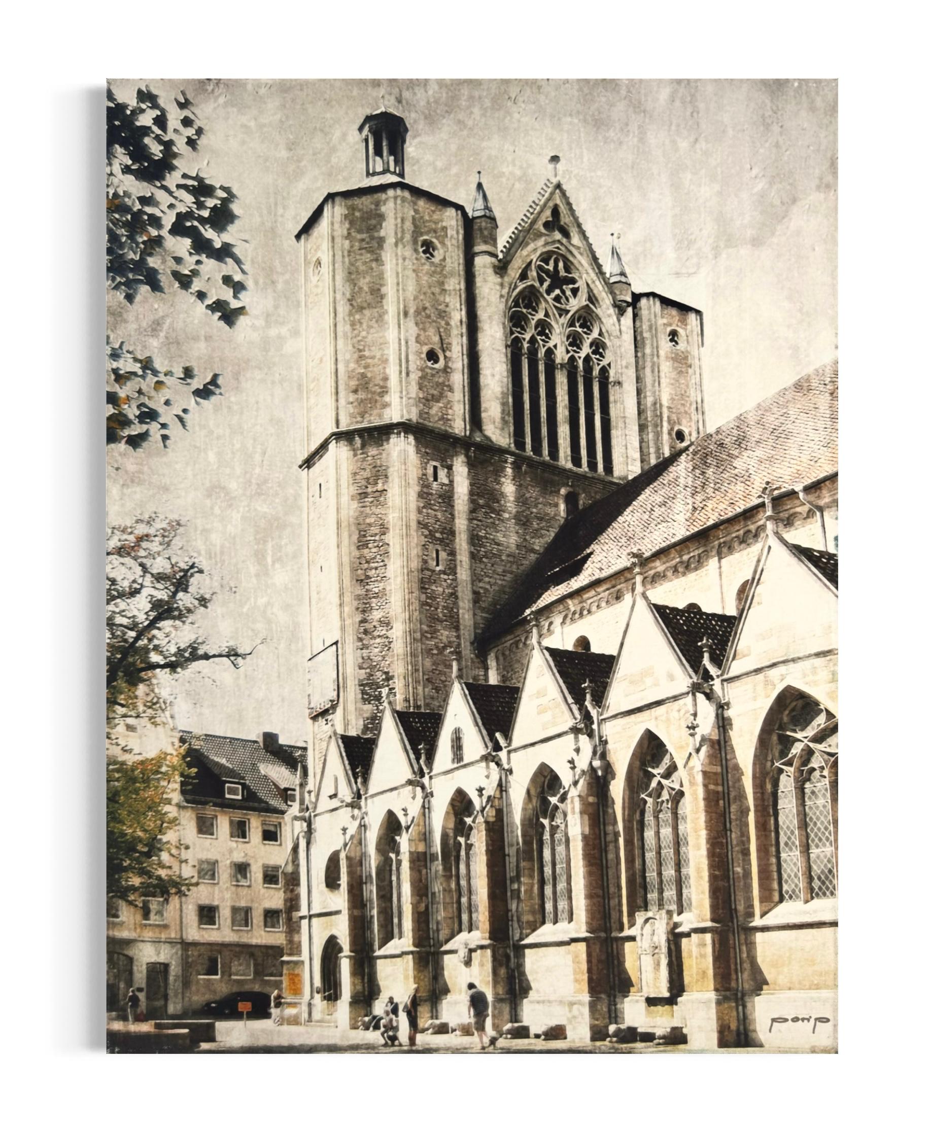 regina_porip_braunschweig_bild Regina Porip, „Braunschweig“, fotografische Collage mit historischer gotischer Kirchenarchitektur, Giclée-Druck auf Leinwand, 80 × 60 cm